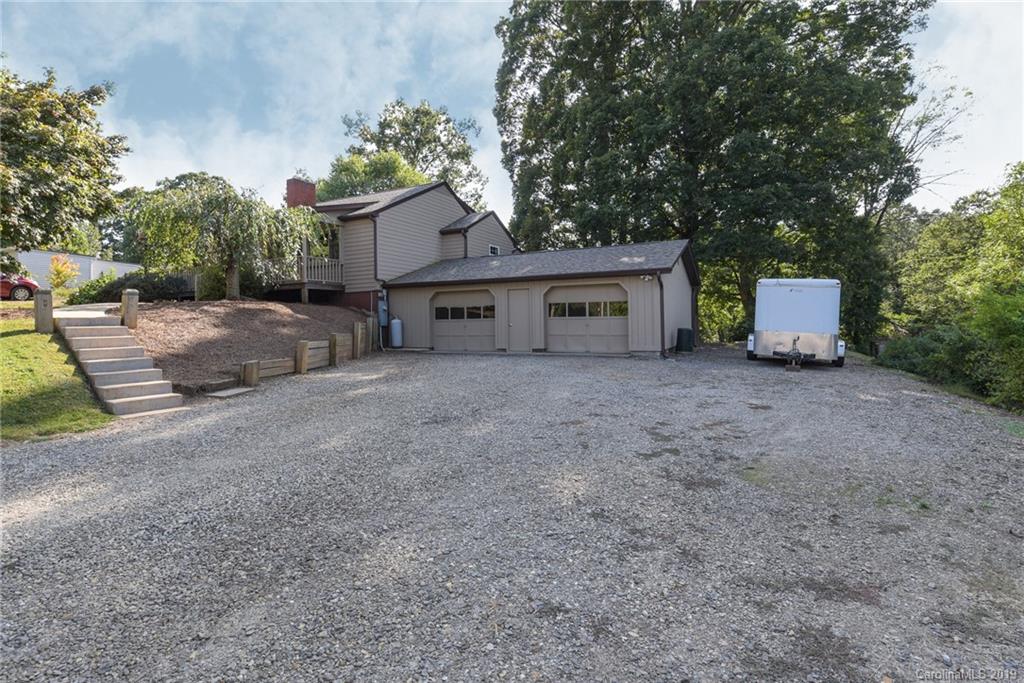 22 Sandhurst Drive Asheville NC 28806