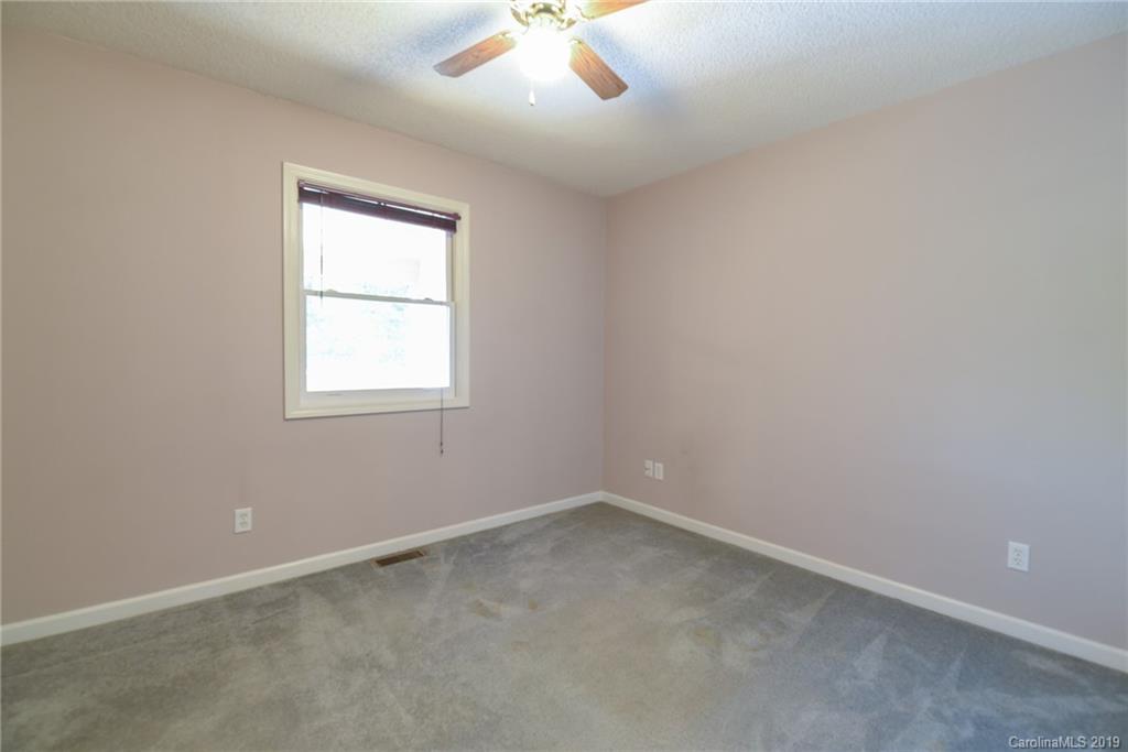 22 Sandhurst Drive Asheville NC 28806