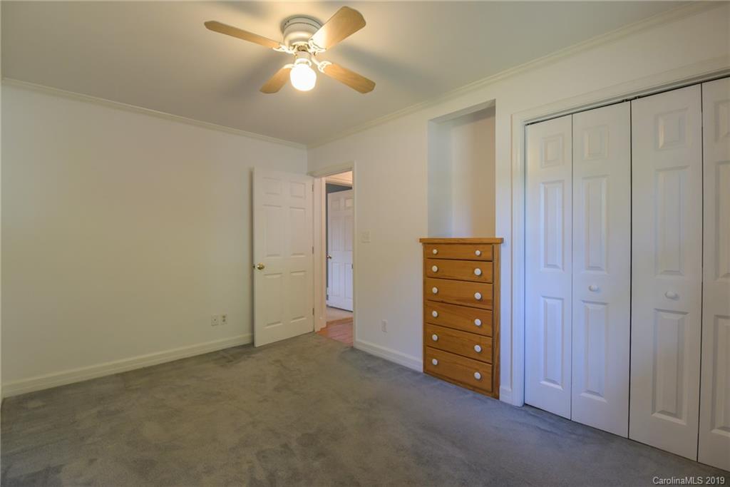 22 Sandhurst Drive Asheville NC 28806