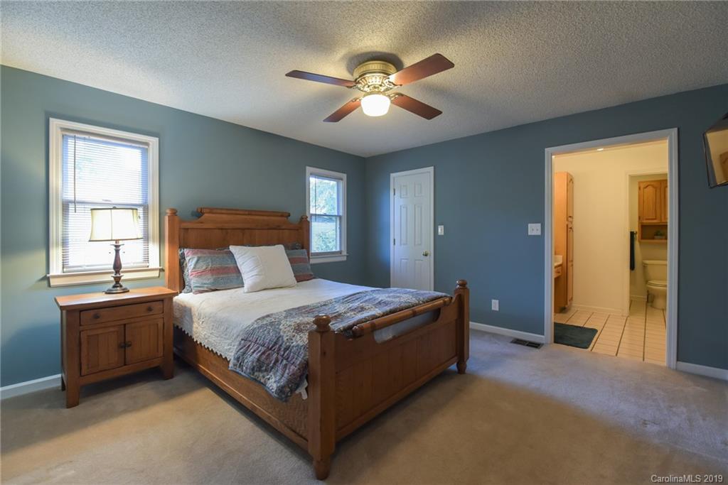 22 Sandhurst Drive Asheville NC 28806