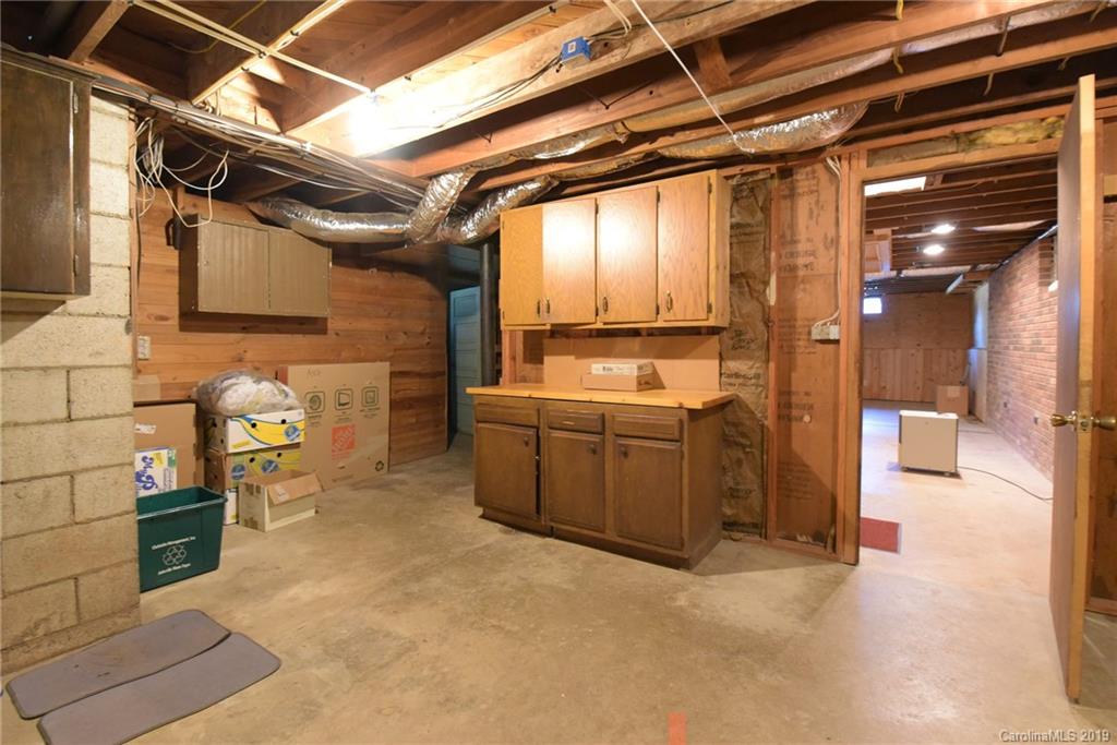 22 Sandhurst Drive Asheville NC 28806
