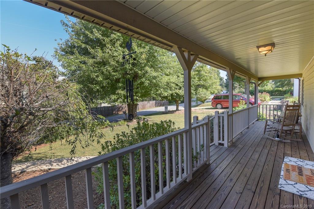 22 Sandhurst Drive Asheville NC 28806
