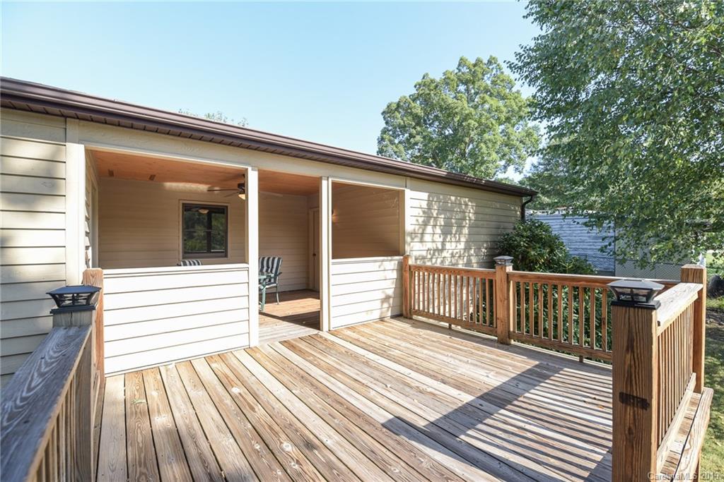 22 Sandhurst Drive Asheville NC 28806