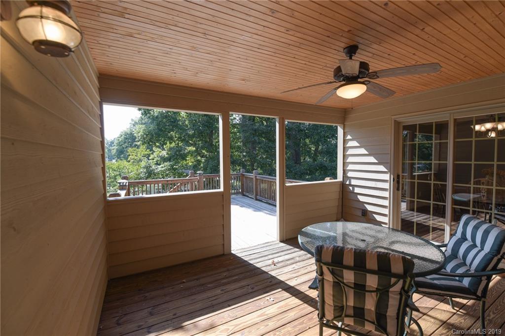 22 Sandhurst Drive Asheville NC 28806