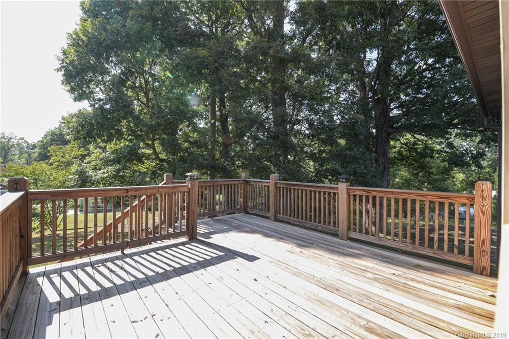 22 Sandhurst Drive Asheville NC 28806
