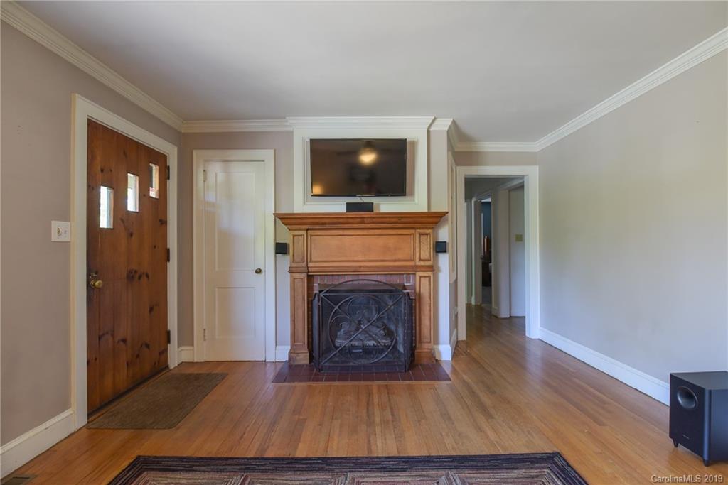 22 Sandhurst Drive Asheville NC 28806