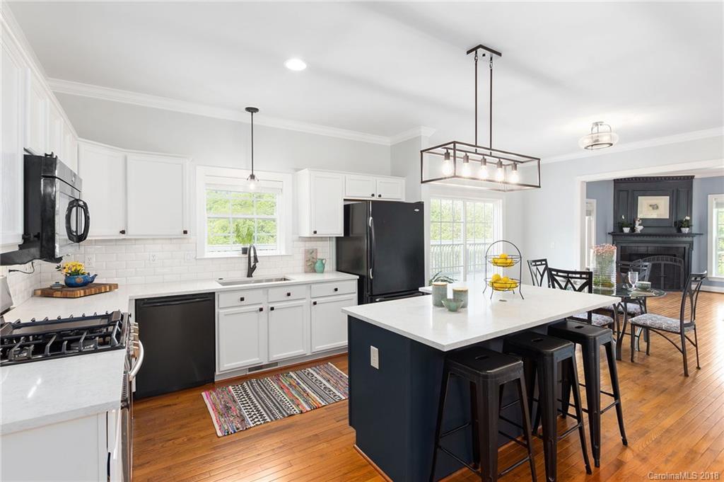 8 Lauren Lane Candler NC 28715