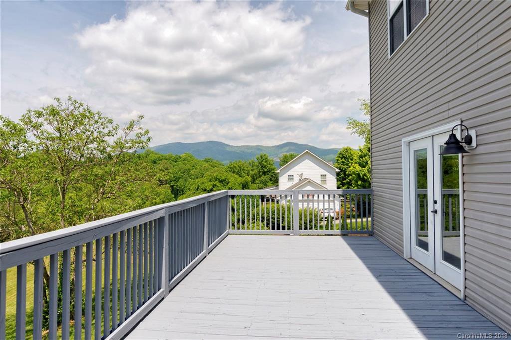 8 Lauren Lane Candler NC 28715