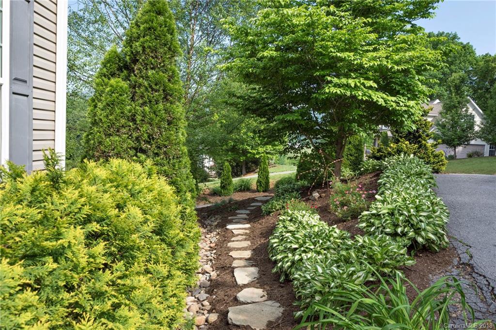 8 Lauren Lane Candler NC 28715
