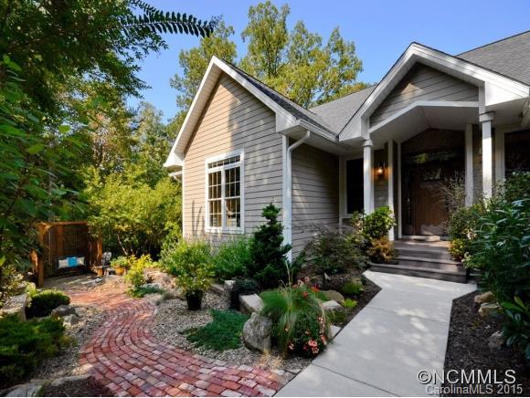 142 Woodburn Drive Swannanoa NC 28778