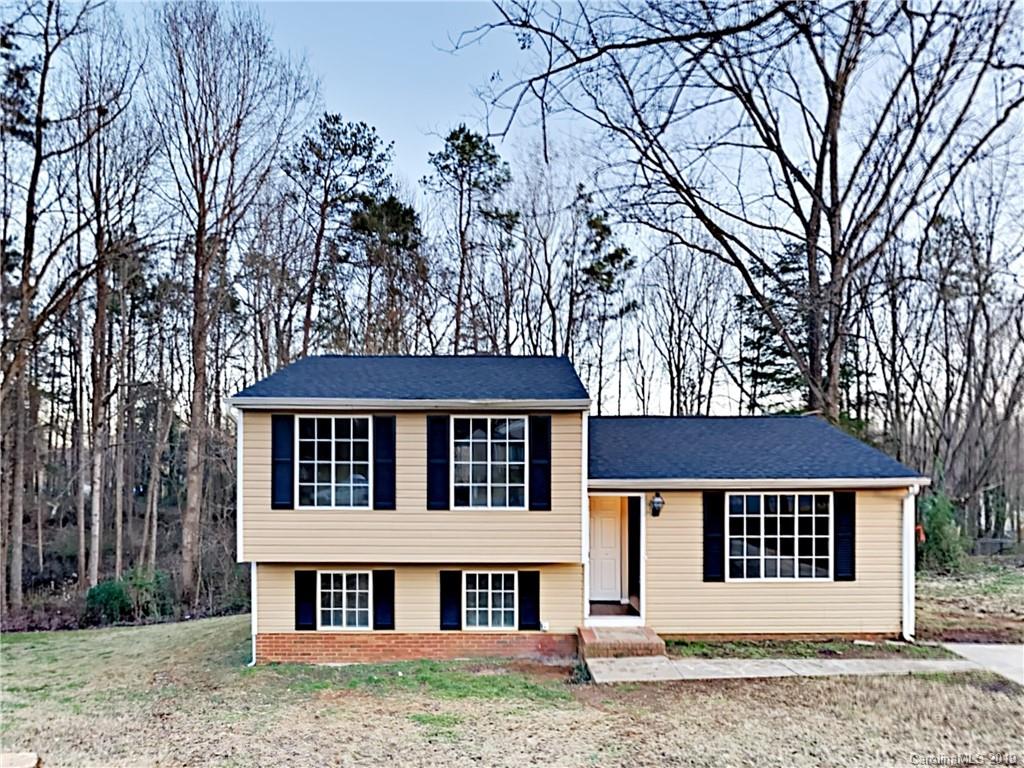 5006 Forest Mountain Court Charlotte NC 28227