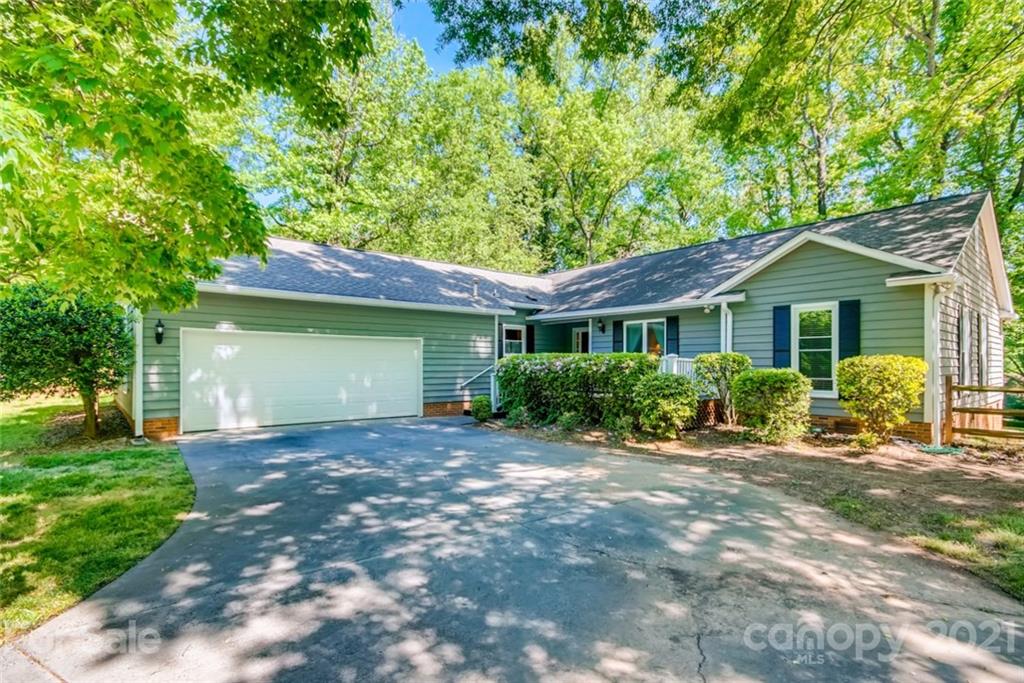 9034 Deerpark Lane Charlotte NC 28277