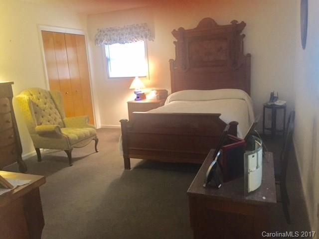 307 Hickory Lane Asheville NC 28805