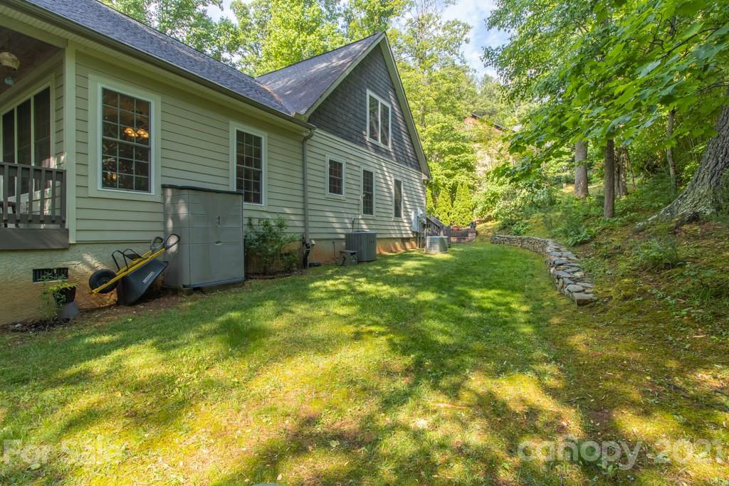 23 Utopia Road Asheville NC 28805