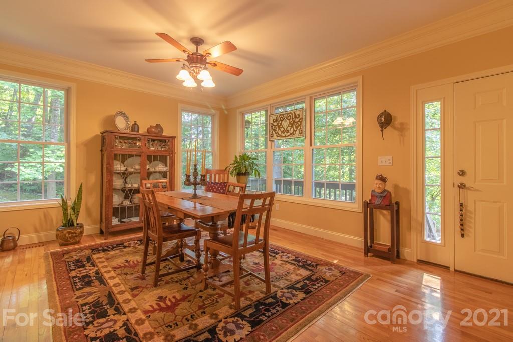 23 Utopia Road Asheville NC 28805