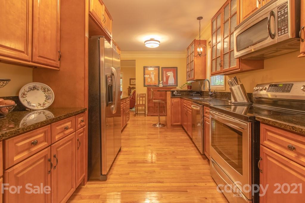 23 Utopia Road Asheville NC 28805