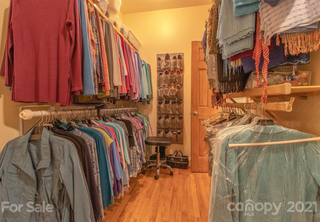 23 Utopia Road Asheville NC 28805