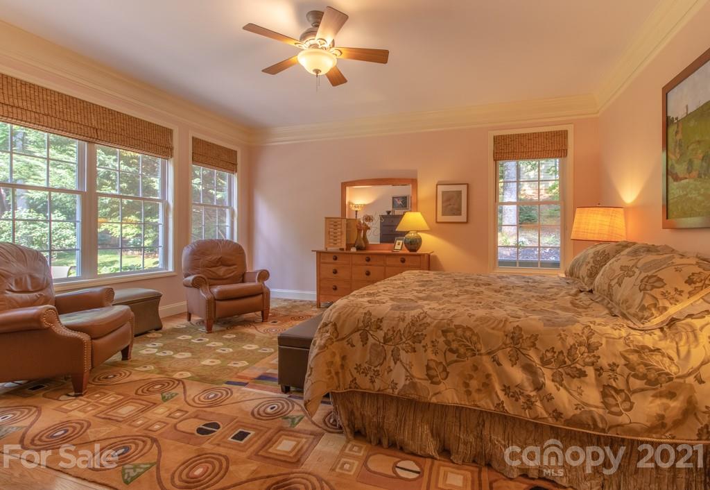 23 Utopia Road Asheville NC 28805