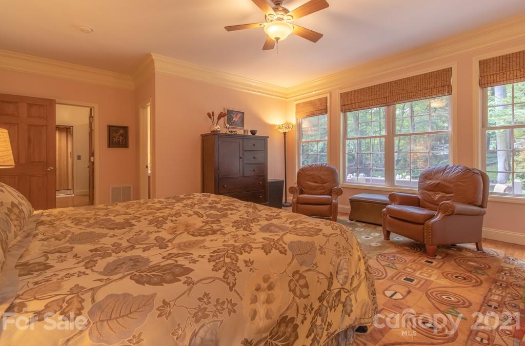 23 Utopia Road Asheville NC 28805