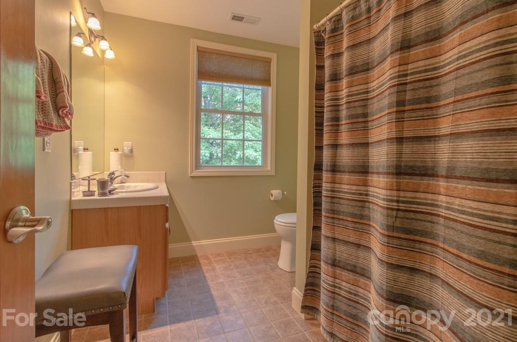 23 Utopia Road Asheville NC 28805