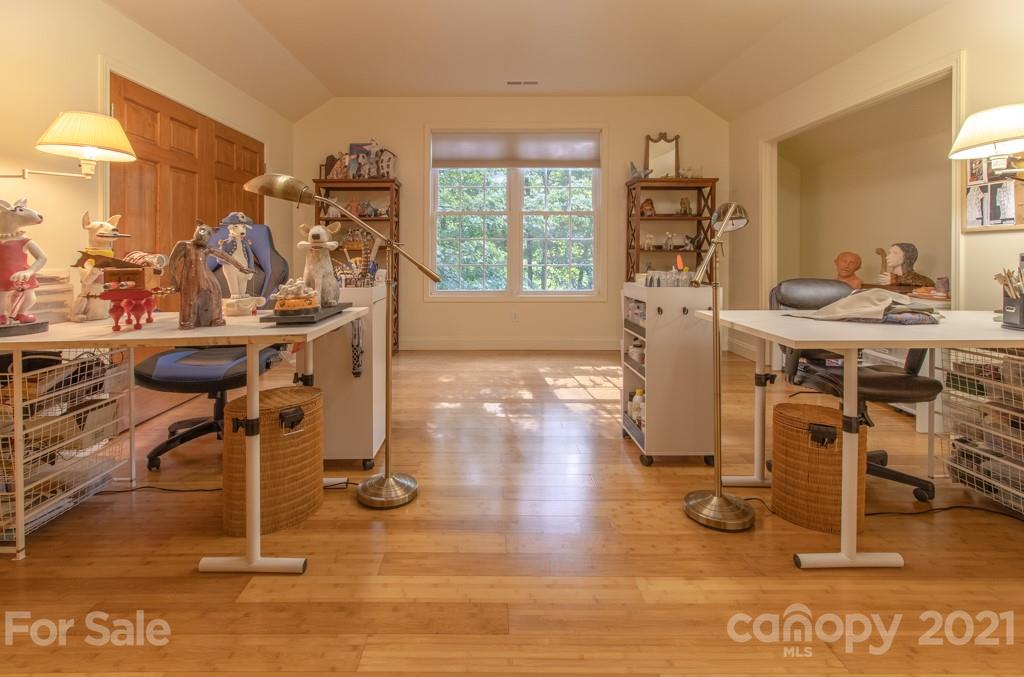 23 Utopia Road Asheville NC 28805