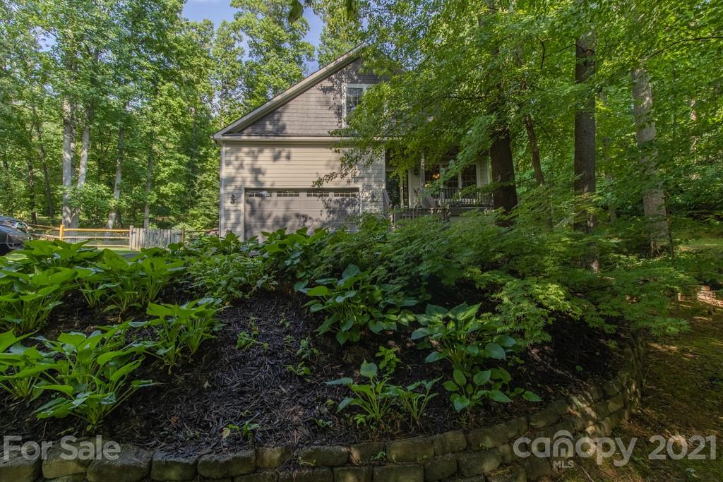 23 Utopia Road Asheville NC 28805