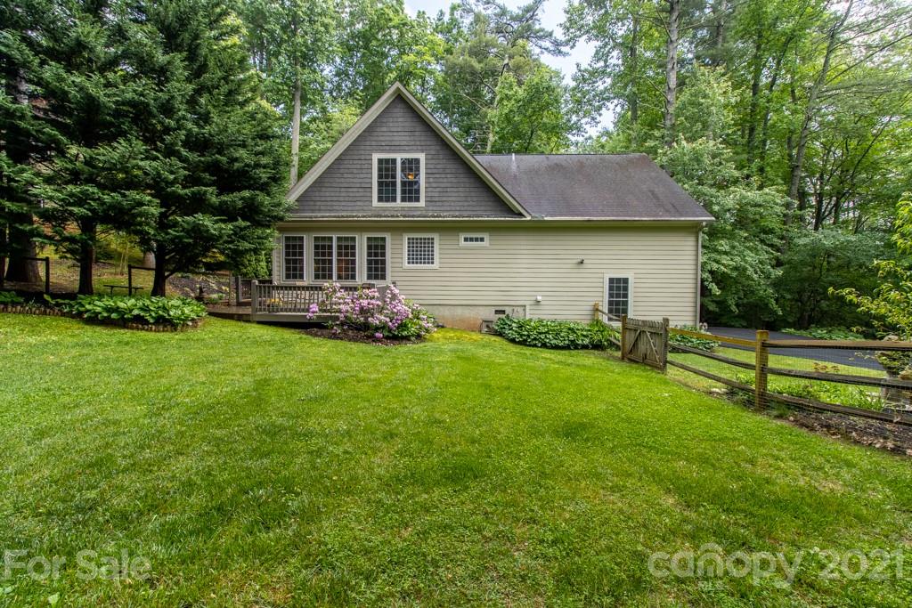 23 Utopia Road Asheville NC 28805