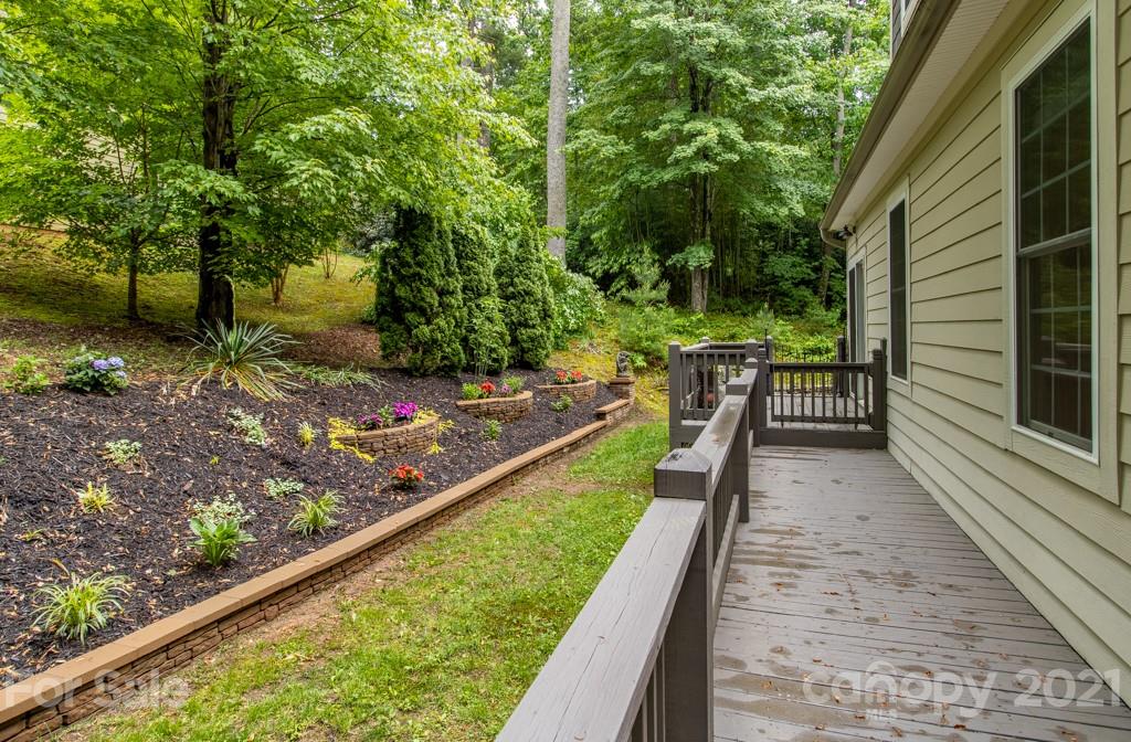 23 Utopia Road Asheville NC 28805