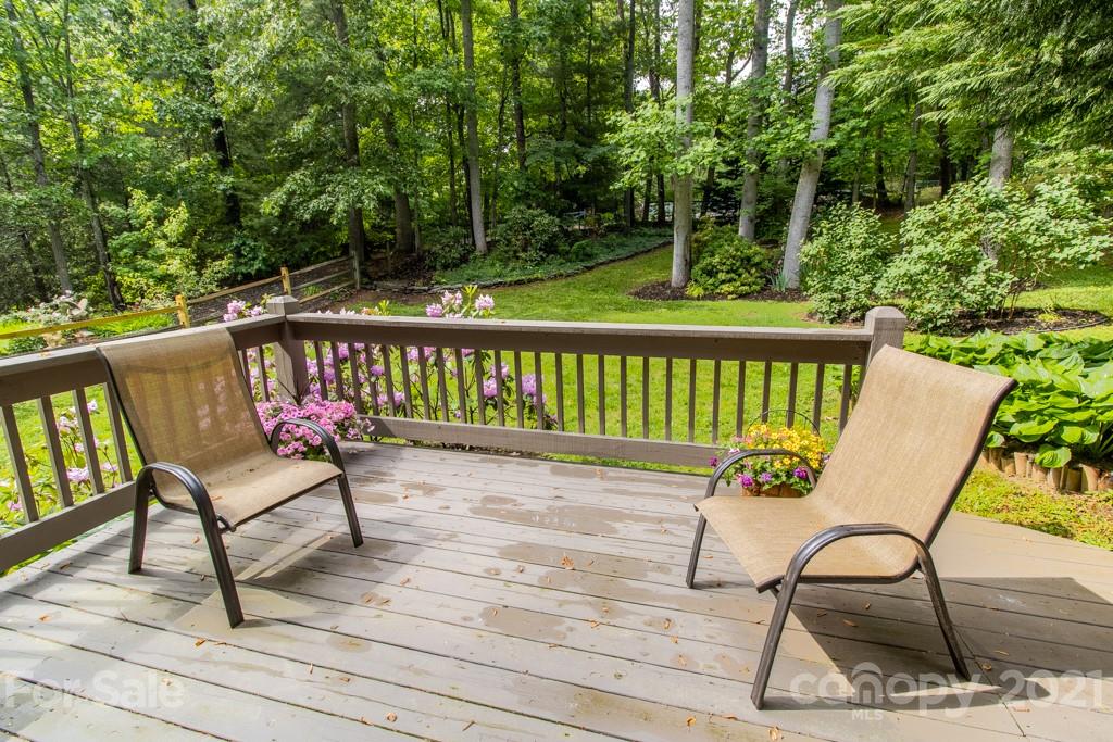 23 Utopia Road Asheville NC 28805