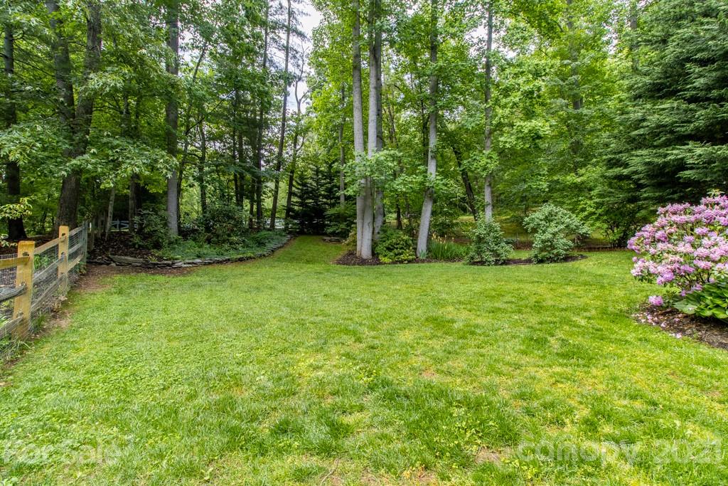 23 Utopia Road Asheville NC 28805