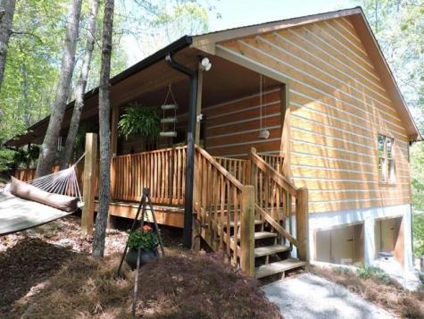 67 Hawks Landing Burnsville NC 28714