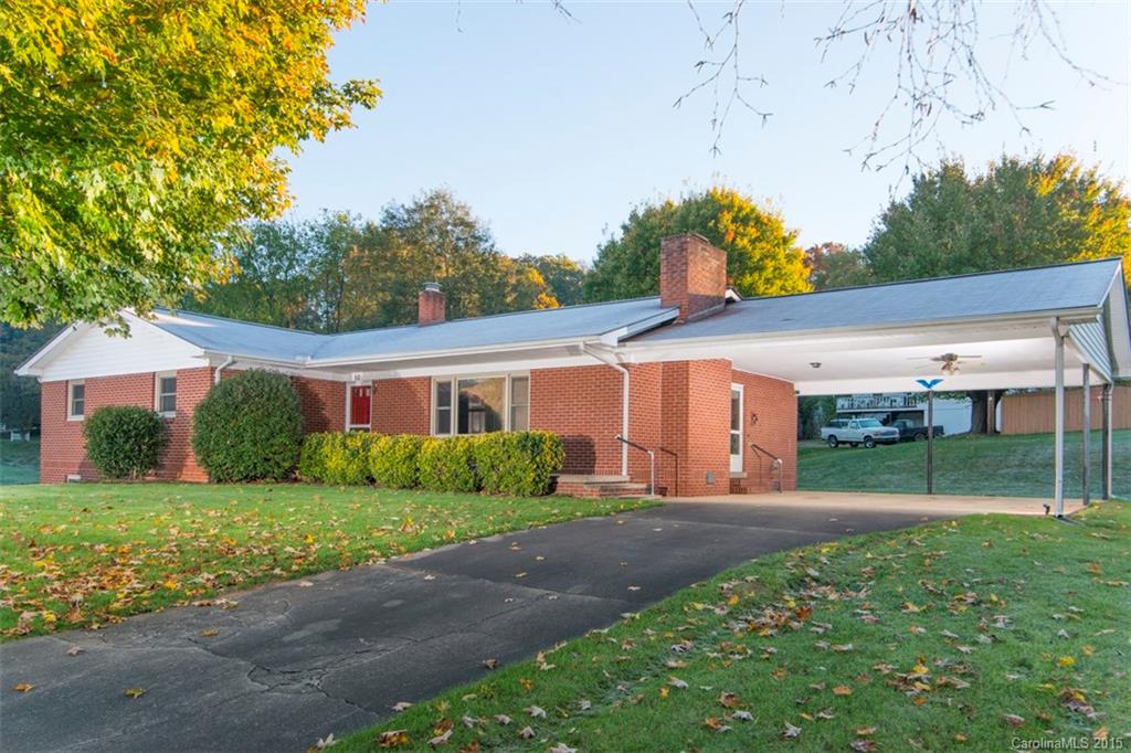 82 Henson Drive Waynesville NC 28786
