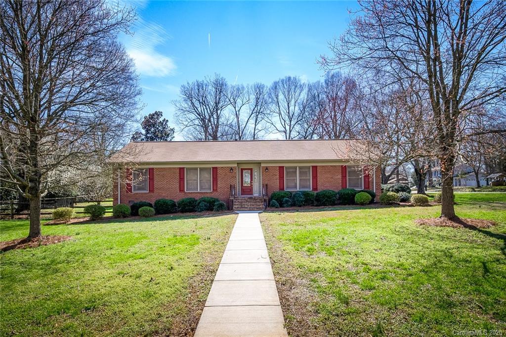 4408 Bob White Court Charlotte NC 28213