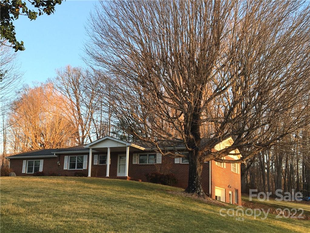 504 Justice Ridge Road Candler NC 28715