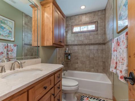 104 Glenn Court Mill Spring NC 28756