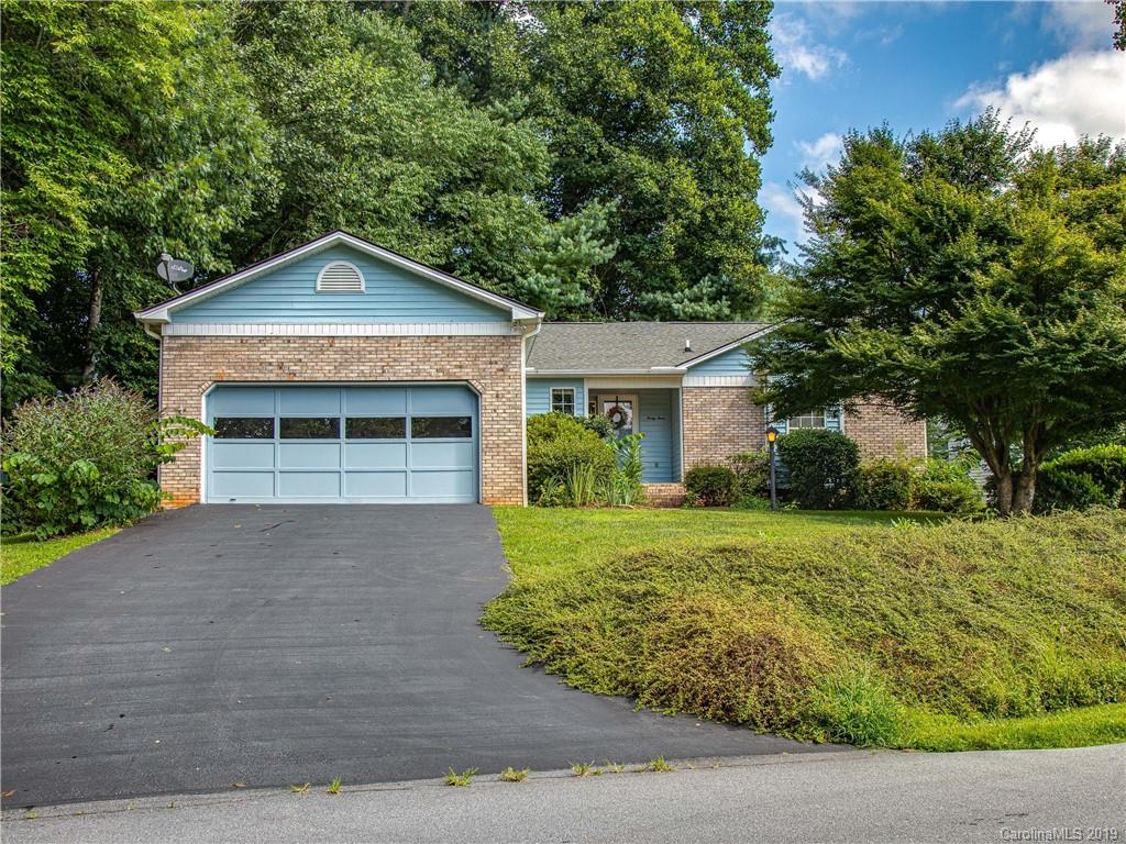 33 St Andrews Drive Etowah NC 28729