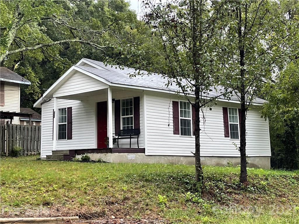 823 Newbern Avenue Statesville NC 28677