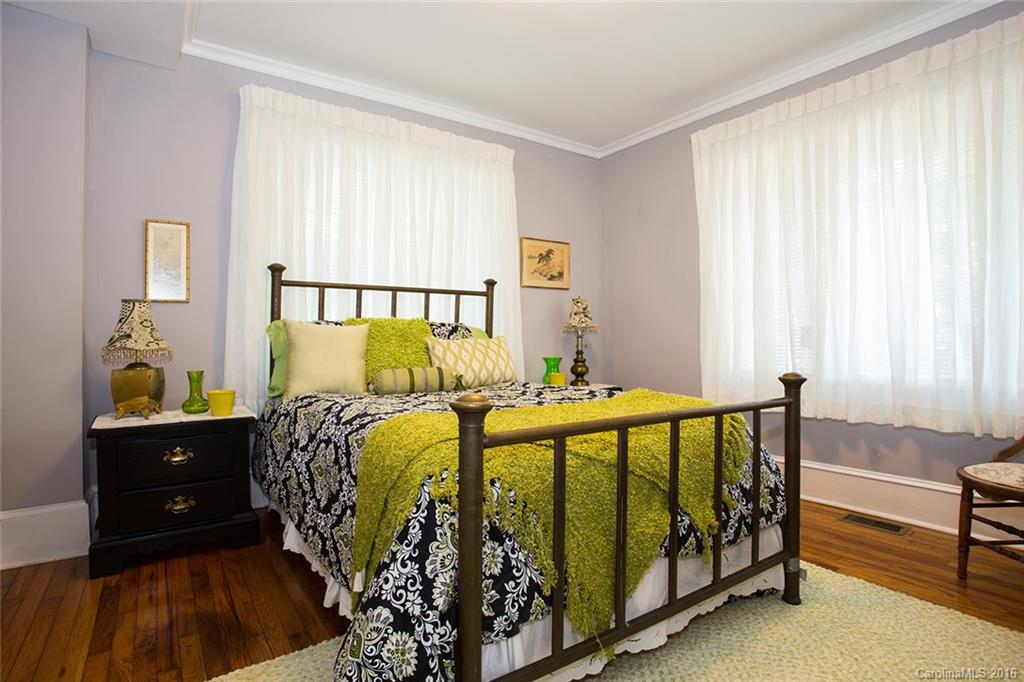 82 Pearson Drive Asheville NC 28801