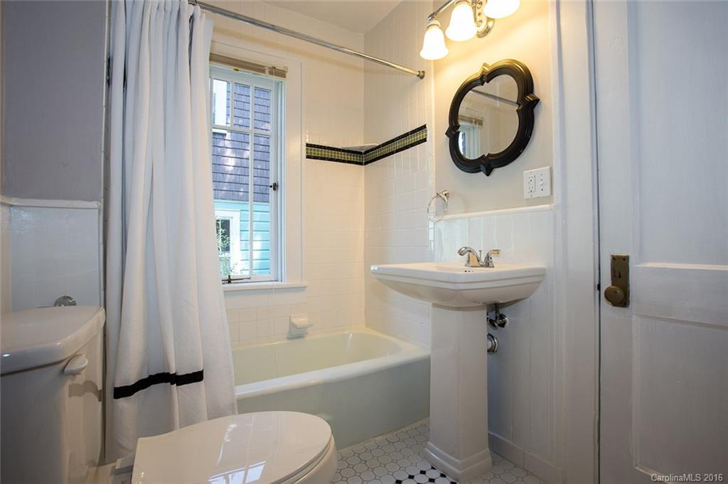 82 Pearson Drive Asheville NC 28801