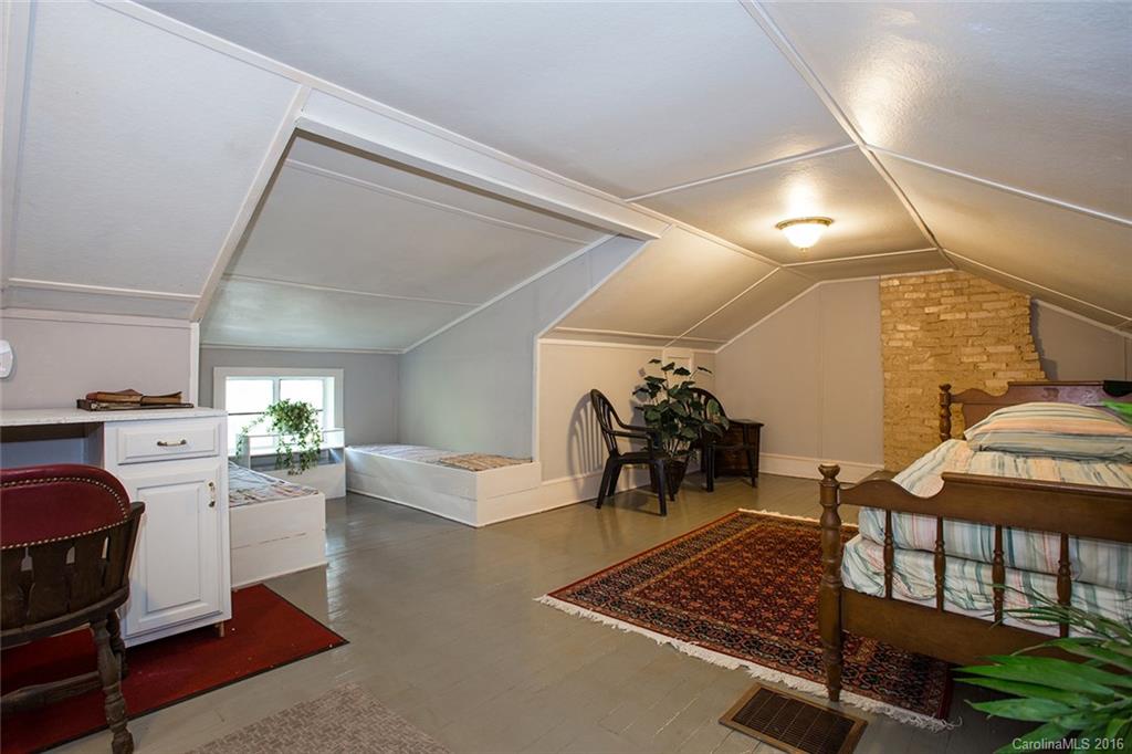 82 Pearson Drive Asheville NC 28801