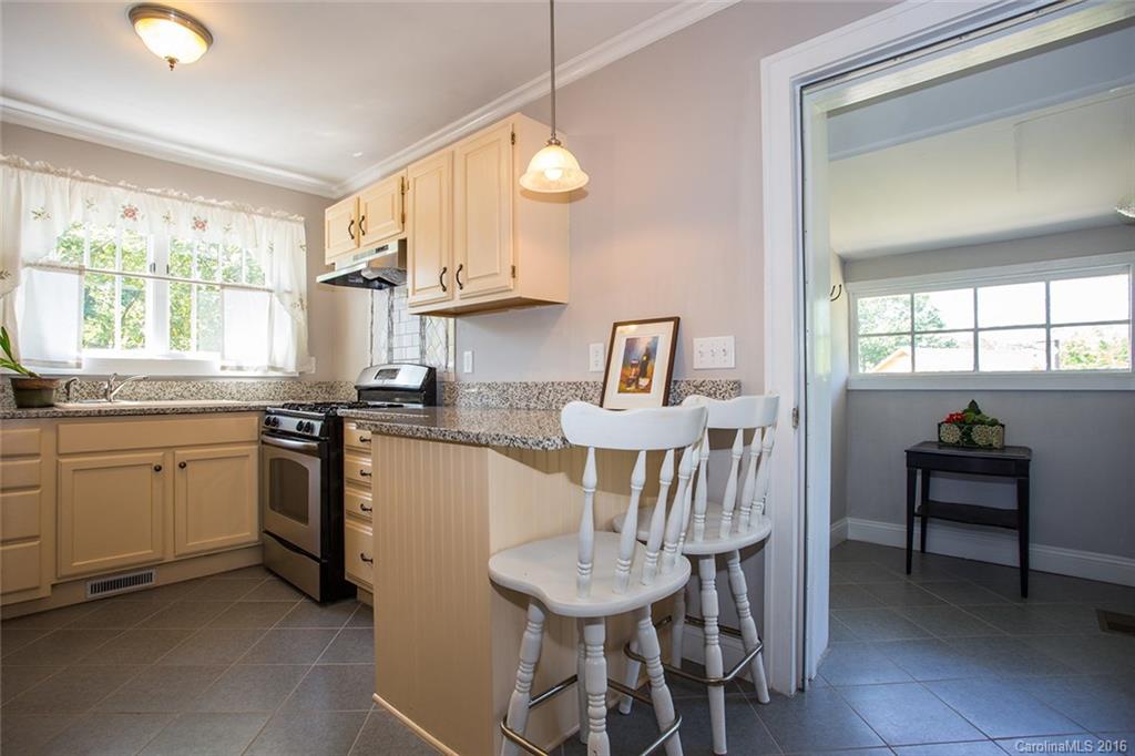 82 Pearson Drive Asheville NC 28801