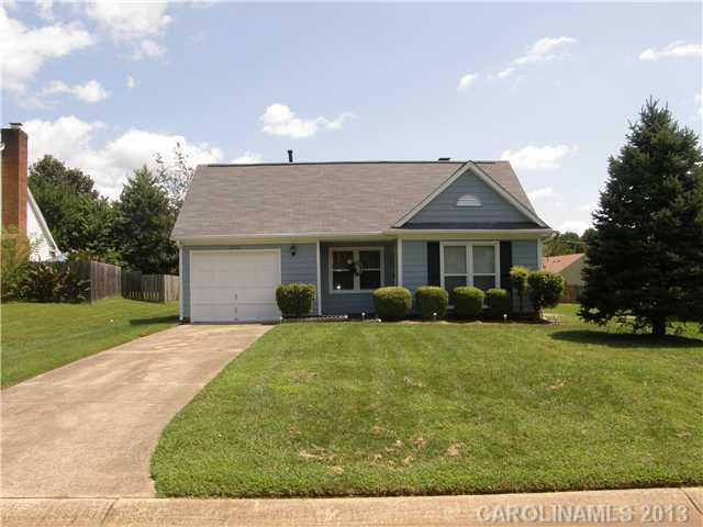 6716 Capstone Court Charlotte NC 28215