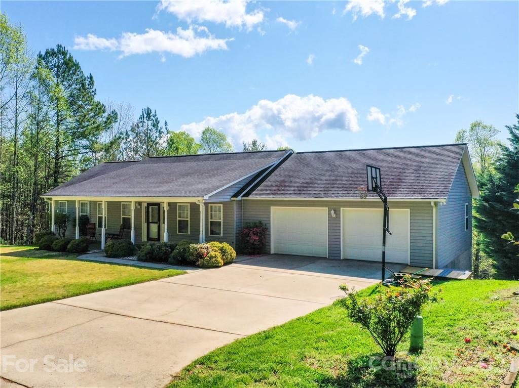300 Waterglyn Way Nebo NC 28761