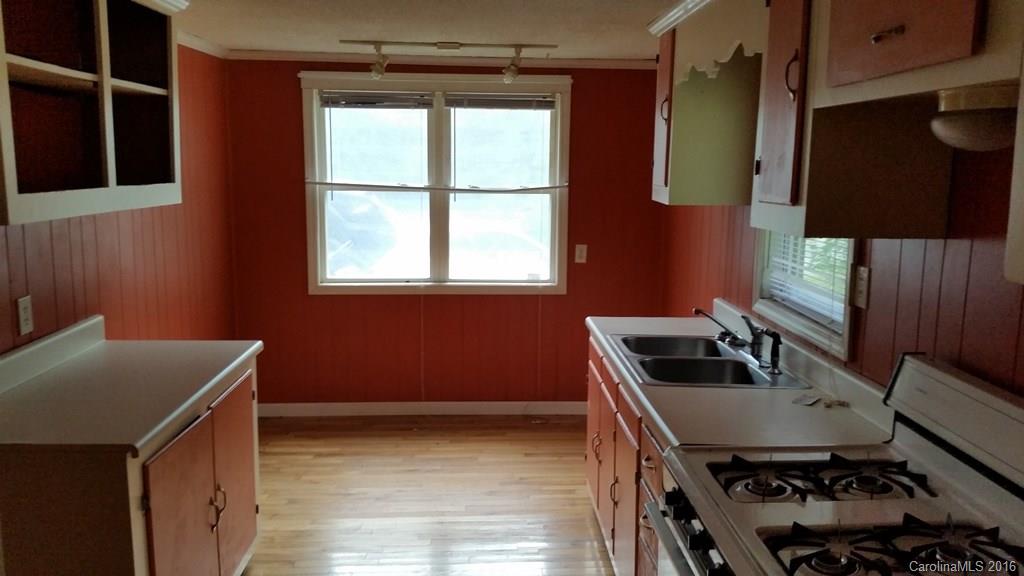 150 Hylton Hollow Road Marshall NC 28753