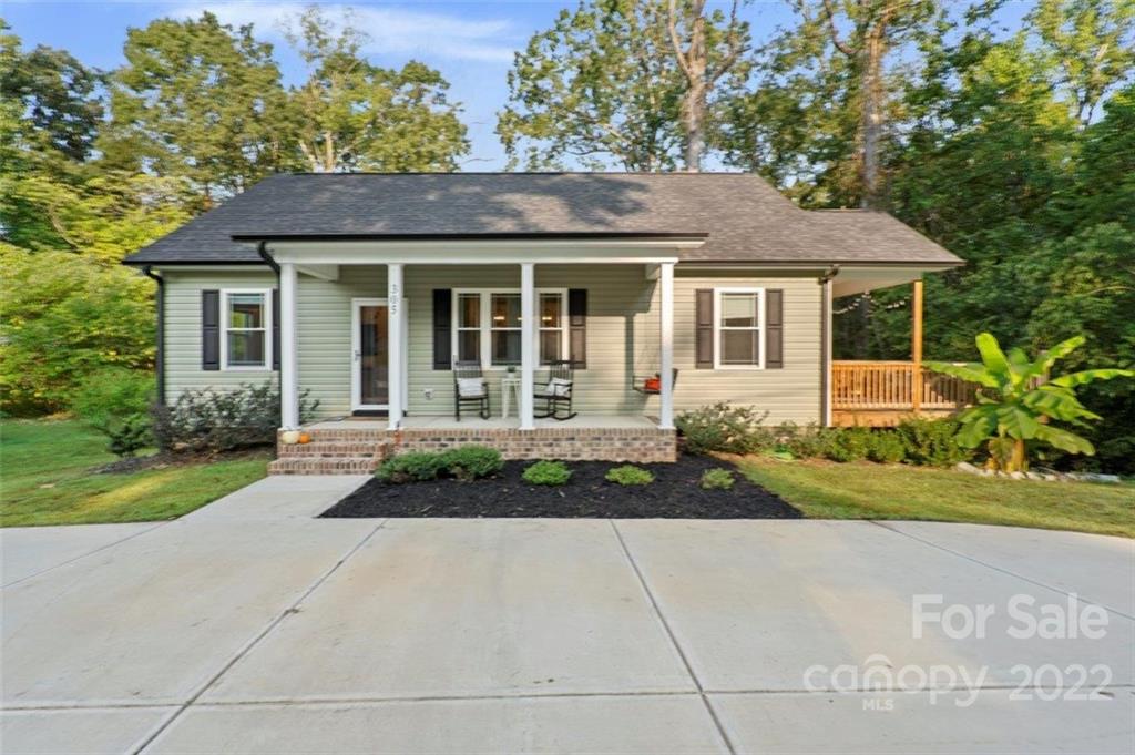 305 Tomberlin Road Mount Holly NC 28120