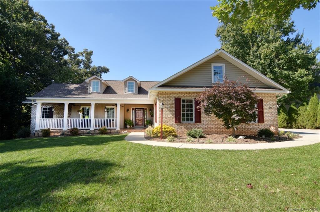 90 Wexford Point Hickory NC 28601