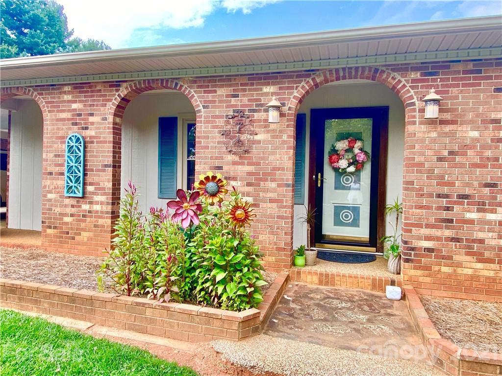 2541 11th Avenue NE Hickory NC 28601