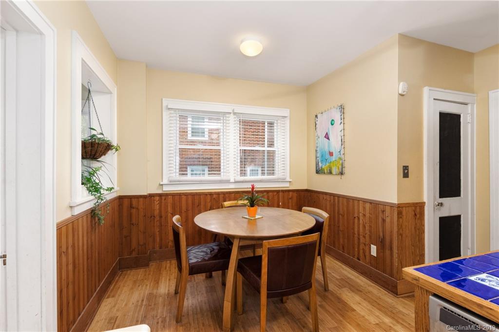 58 Crestmont Avenue Asheville NC 28806