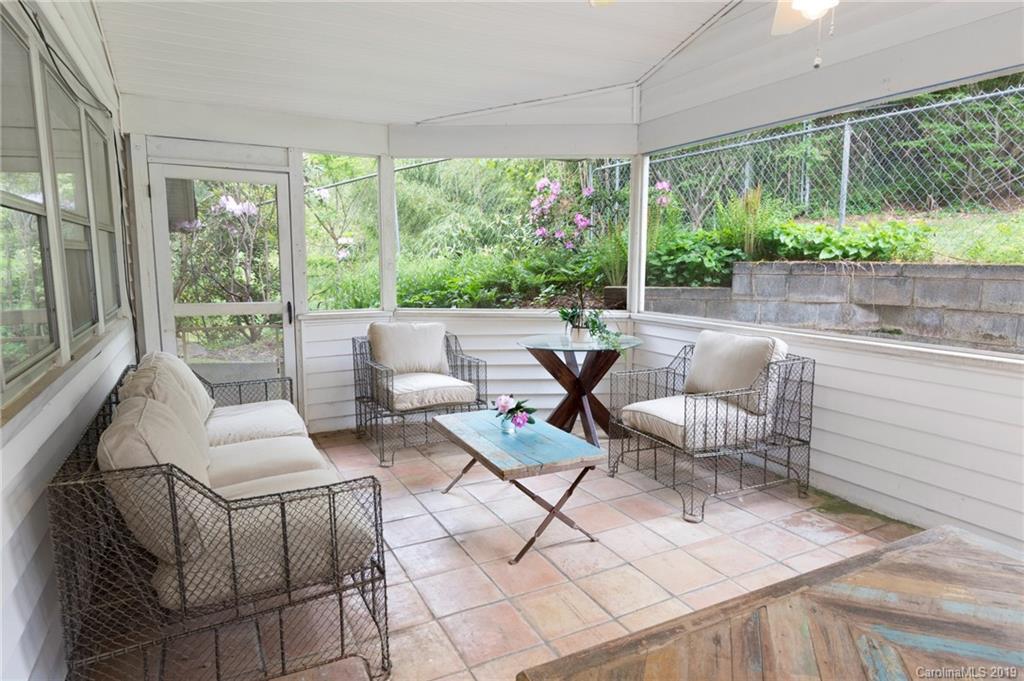 58 Crestmont Avenue Asheville NC 28806