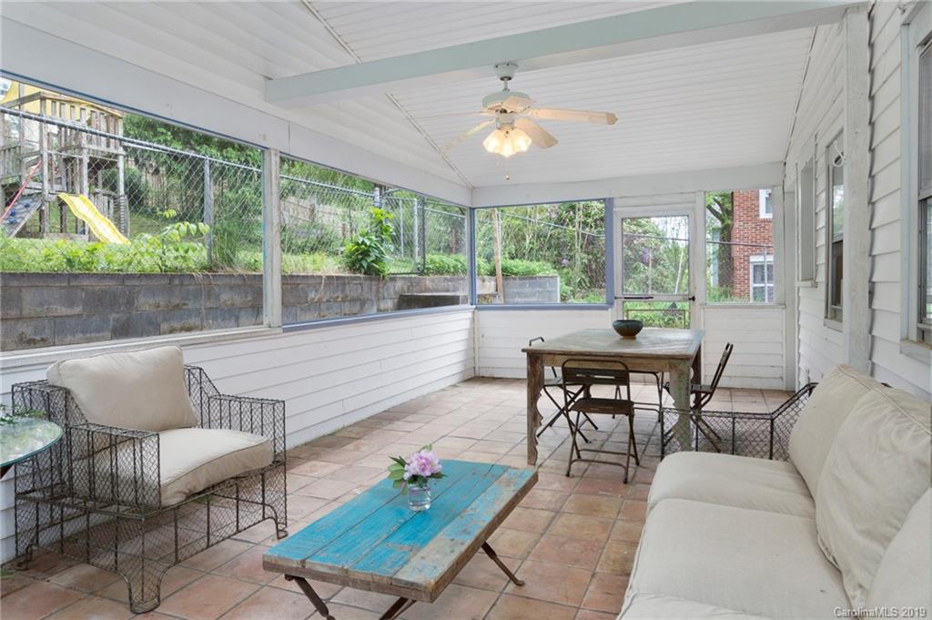 58 Crestmont Avenue Asheville NC 28806